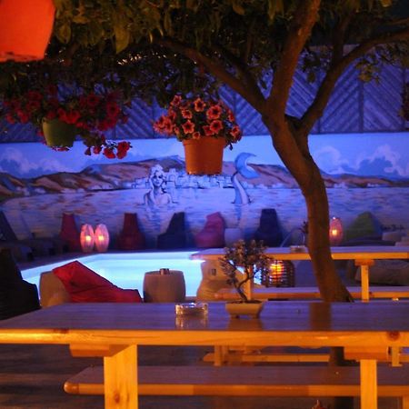 Siren Rooms And Apartments Paros Bagian luar foto