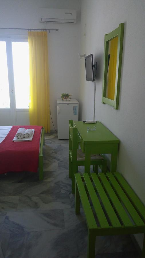 Siren Rooms And Apartments Paros Bagian luar foto