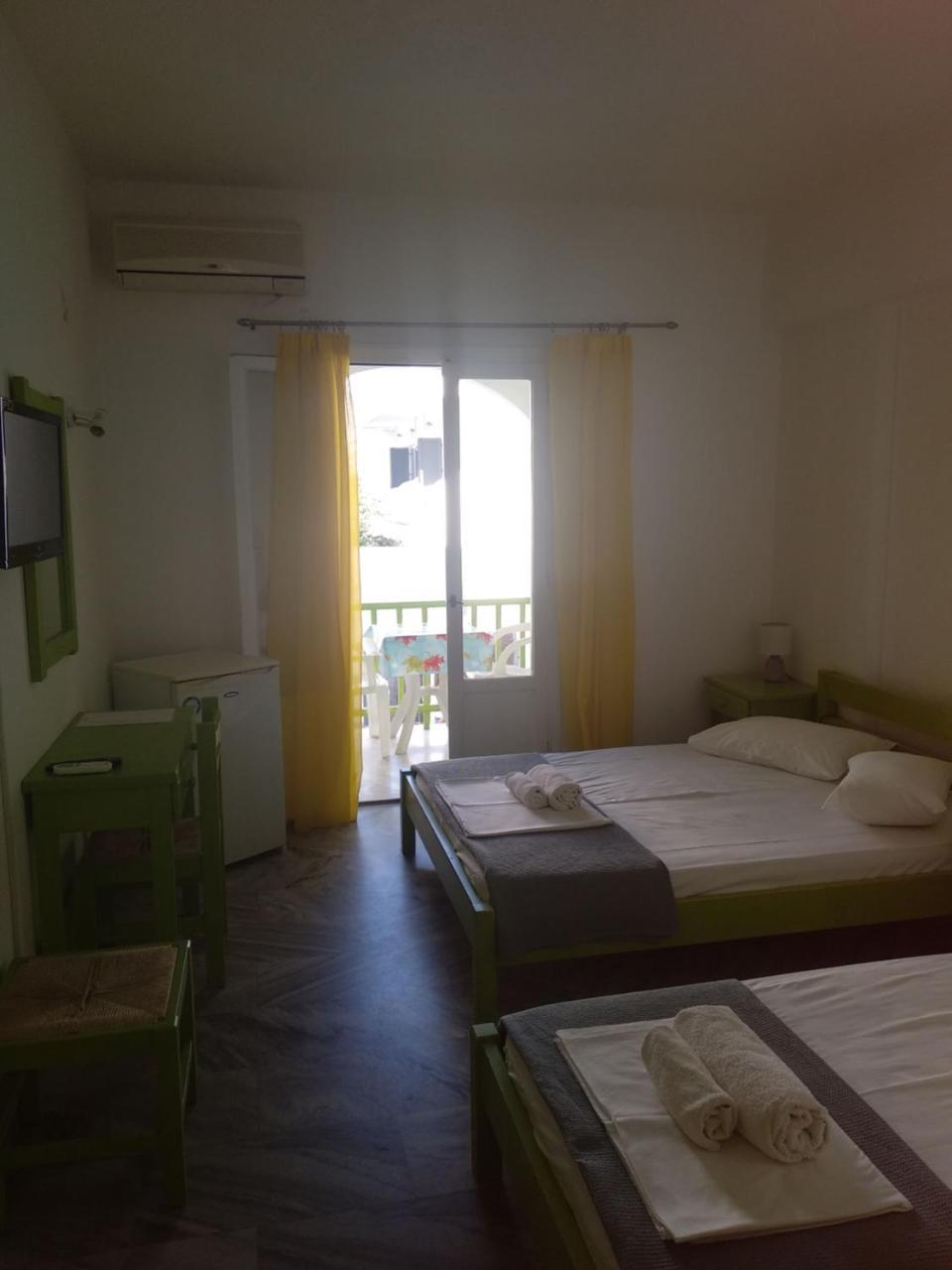 Siren Rooms And Apartments Paros Bagian luar foto