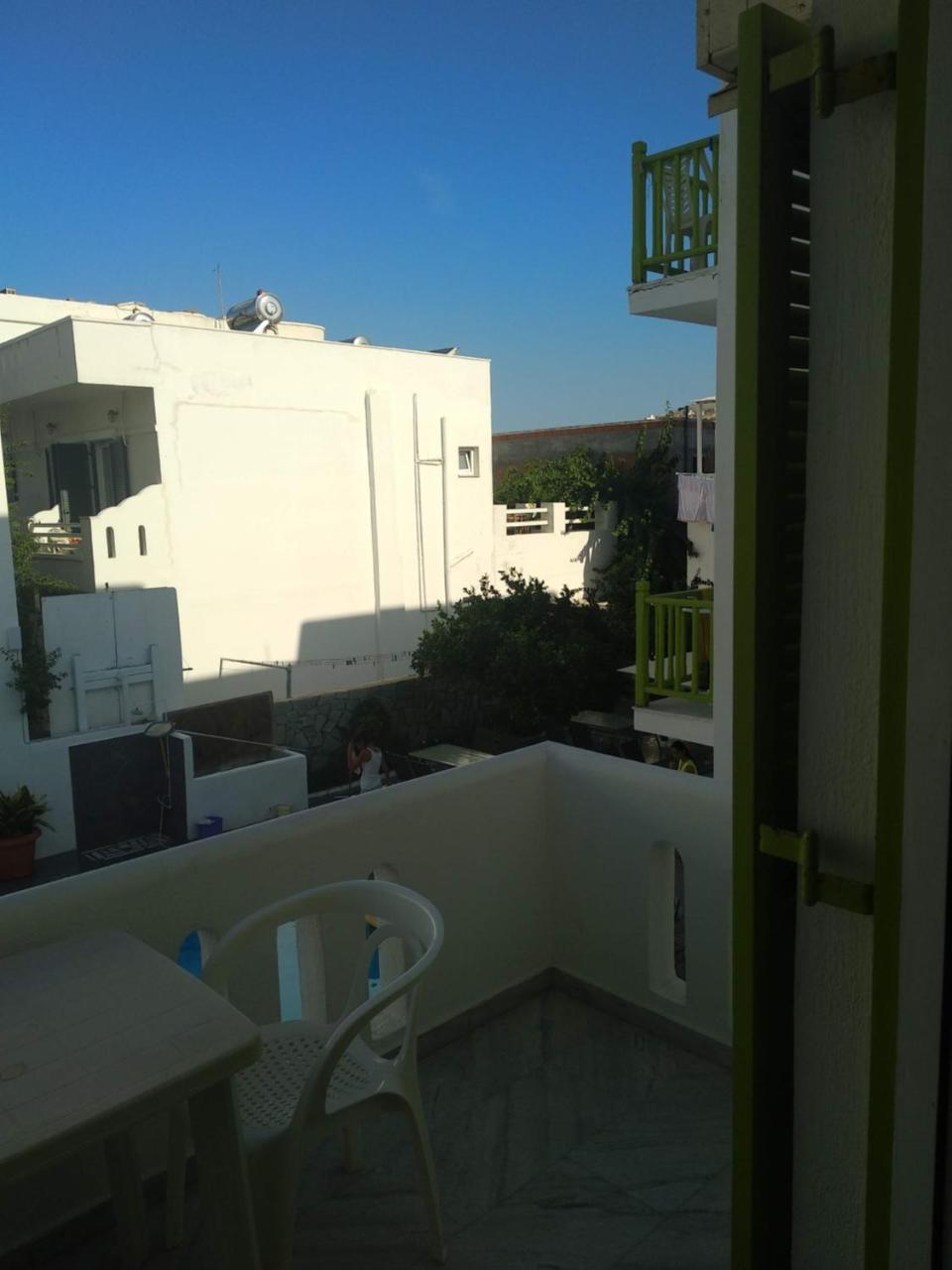 Siren Rooms And Apartments Paros Bagian luar foto