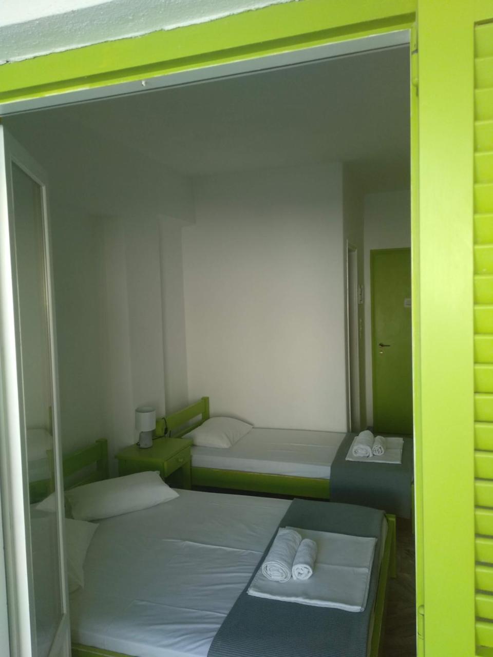 Siren Rooms And Apartments Paros Bagian luar foto