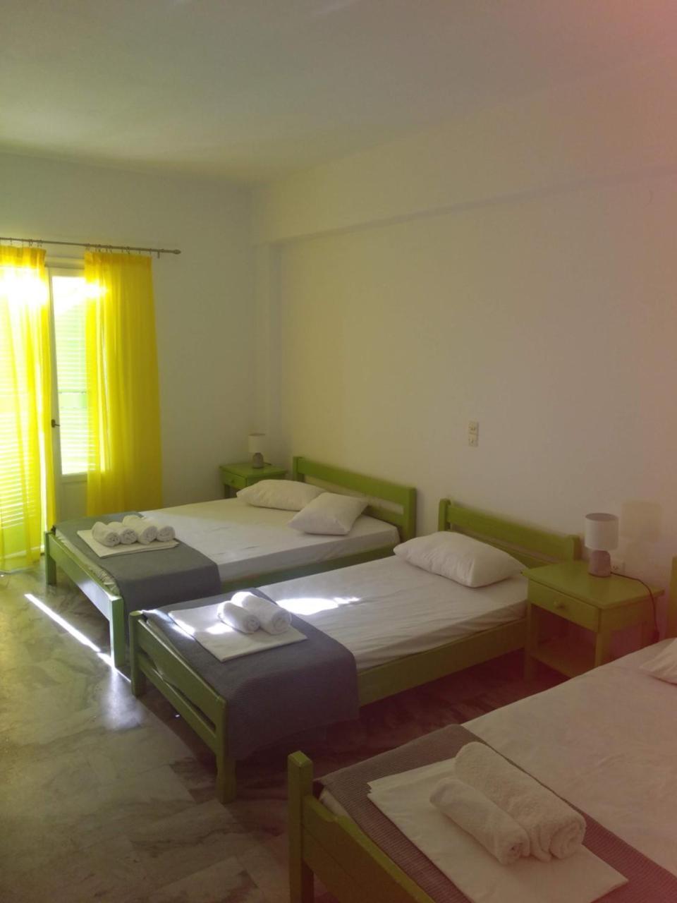 Siren Rooms And Apartments Paros Bagian luar foto