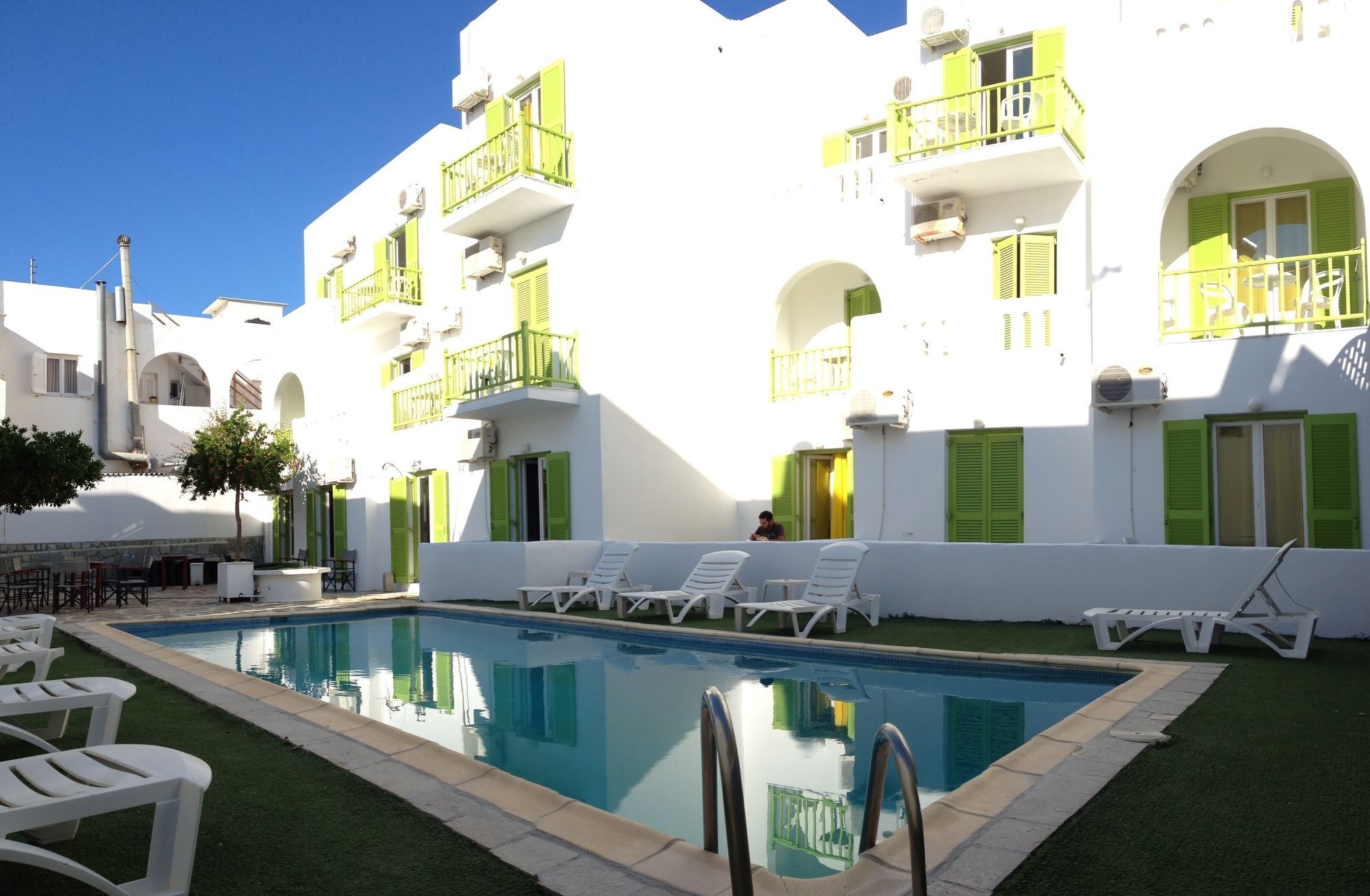 Siren Rooms And Apartments Paros Bagian luar foto